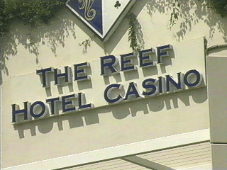 Pictures of lodging, hotels & restaurants on the Great Barrier Reef, Cairns, Port Douglas, Queensland, Australia