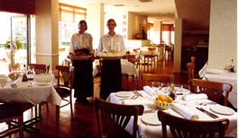 restaurant.JPG (5869 bytes)
